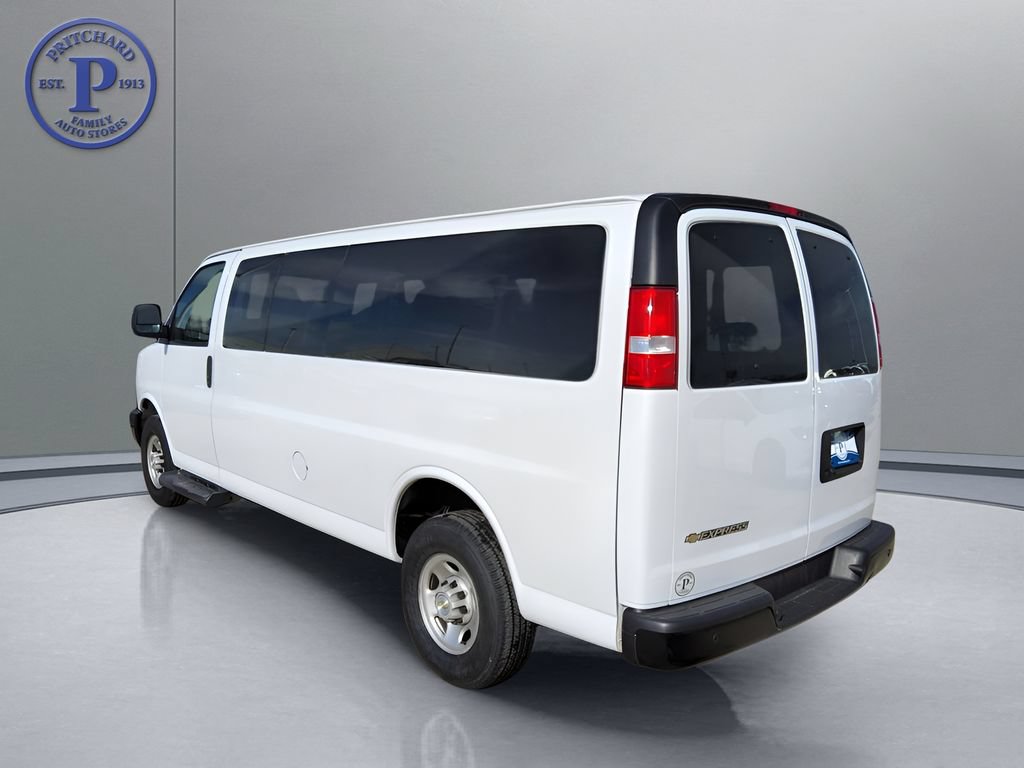 Used 2023 Chevrolet Express 3500 LS RWD image 5
