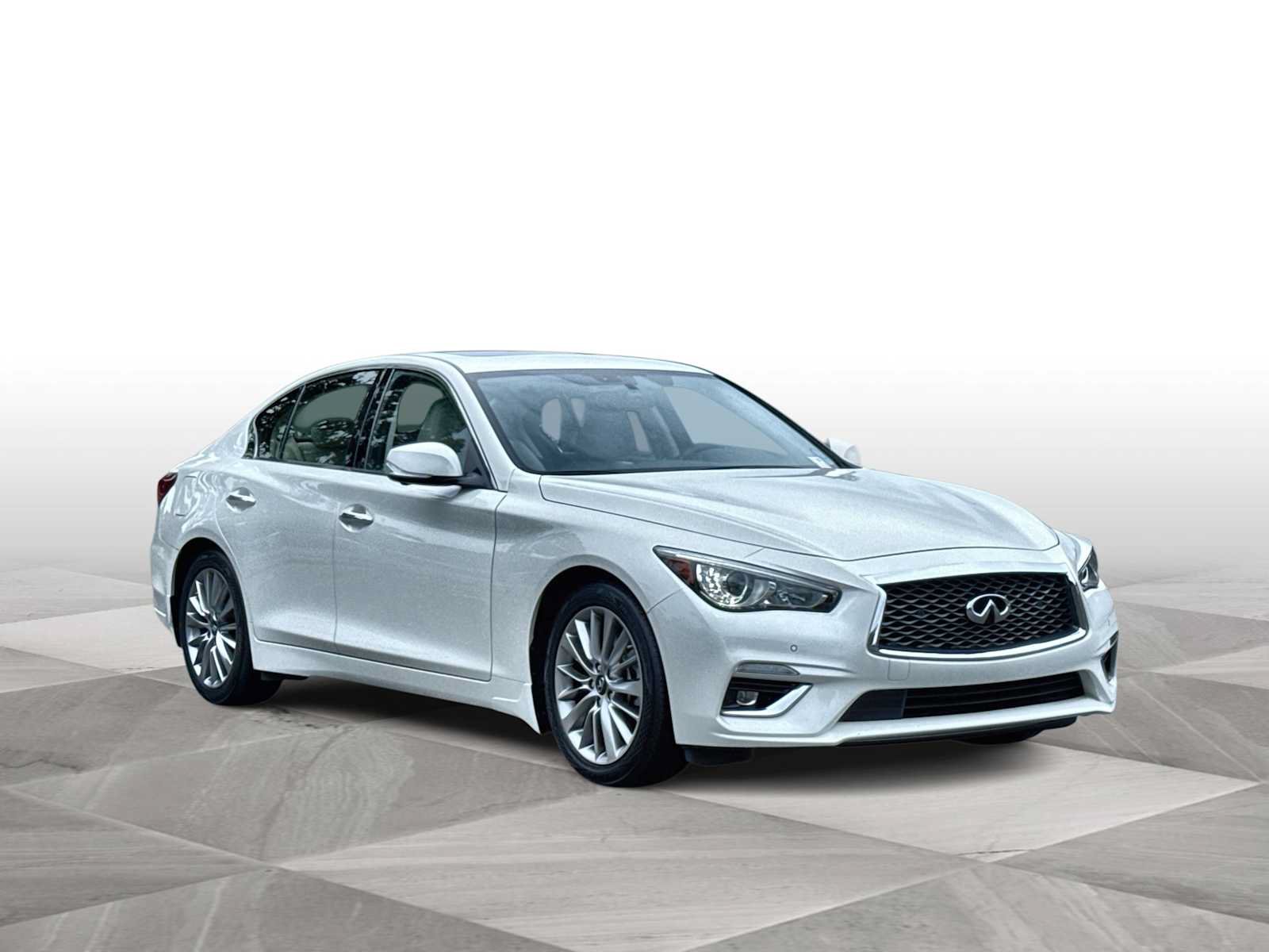 Used 2023 INFINITI Q50 Luxe w/ Cargo Package RWD image 2