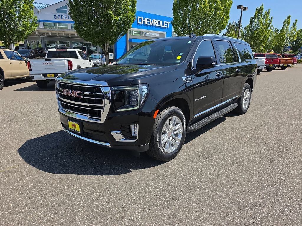 Certified 2024 GMC Yukon XL SLT w/ SLT Luxury Package AWD/4WD image 1