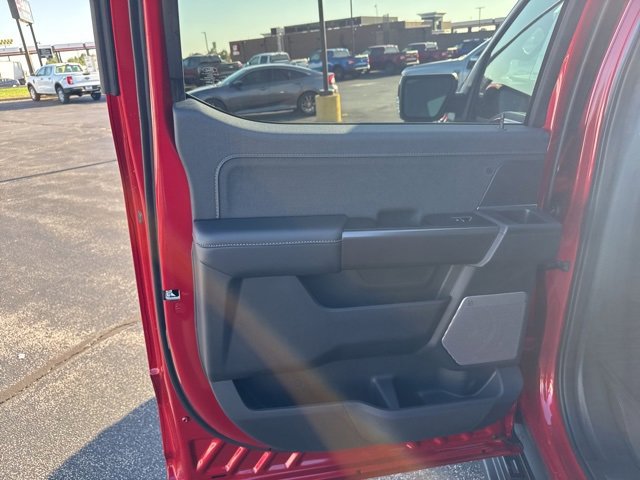 New 2025 Ford F150 Lariat w/ Equipment Group 502A High image 32