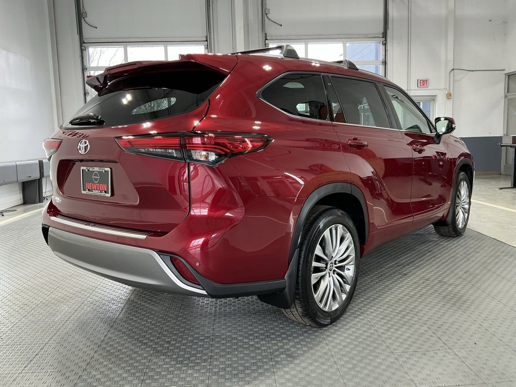 Used 2022 Toyota Highlander Platinum image 44
