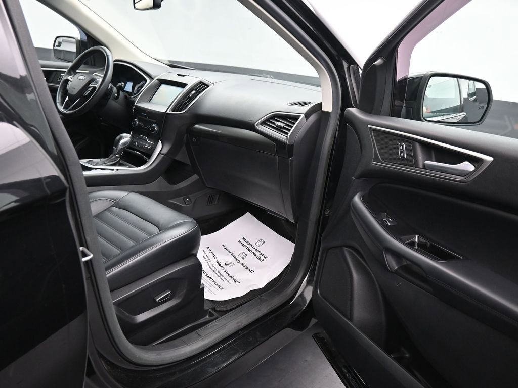 Used 2015 Ford Edge SEL w/ Equipment Group 201A image 12