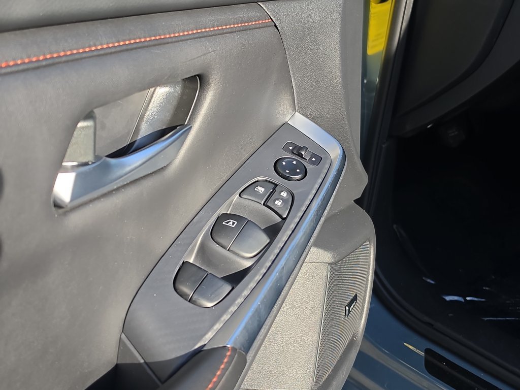 Used 2024 Nissan Sentra SR w/ SR Premium Package FWD image 18