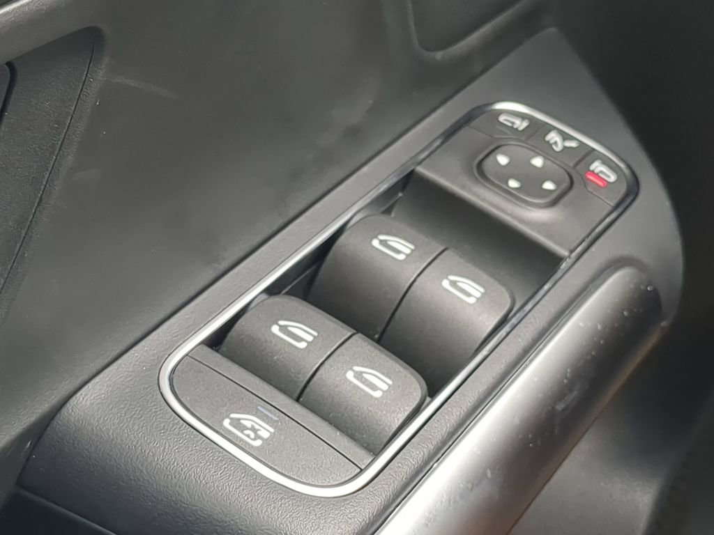 Certified 2025 Mercedes-Benz GLA 35 AMG 4MATIC image 10