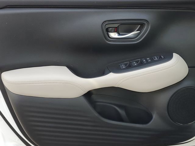 New 2026 Honda HR-V LX image 8