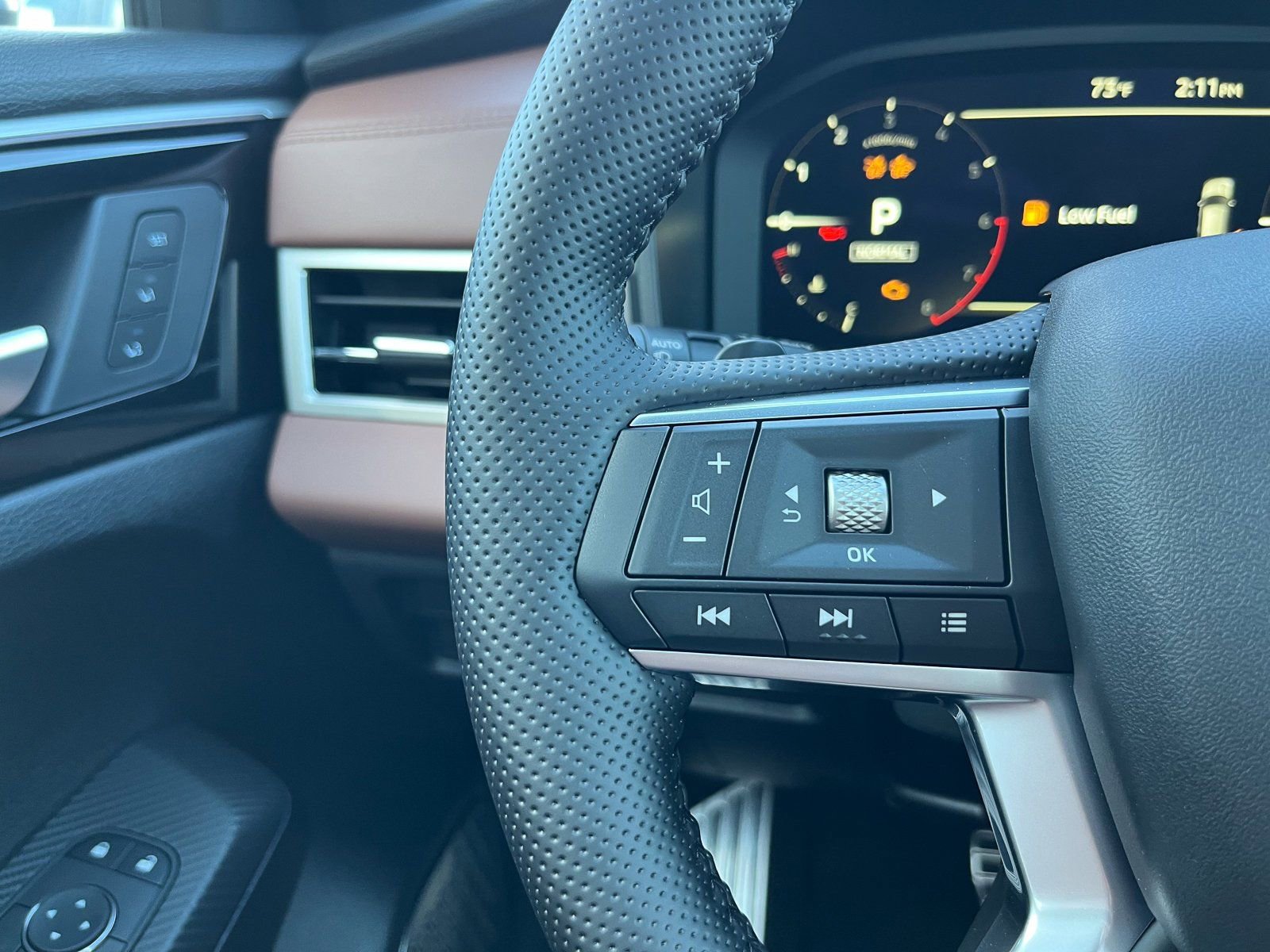 New 2026 Mitsubishi Outlander SEL image 23