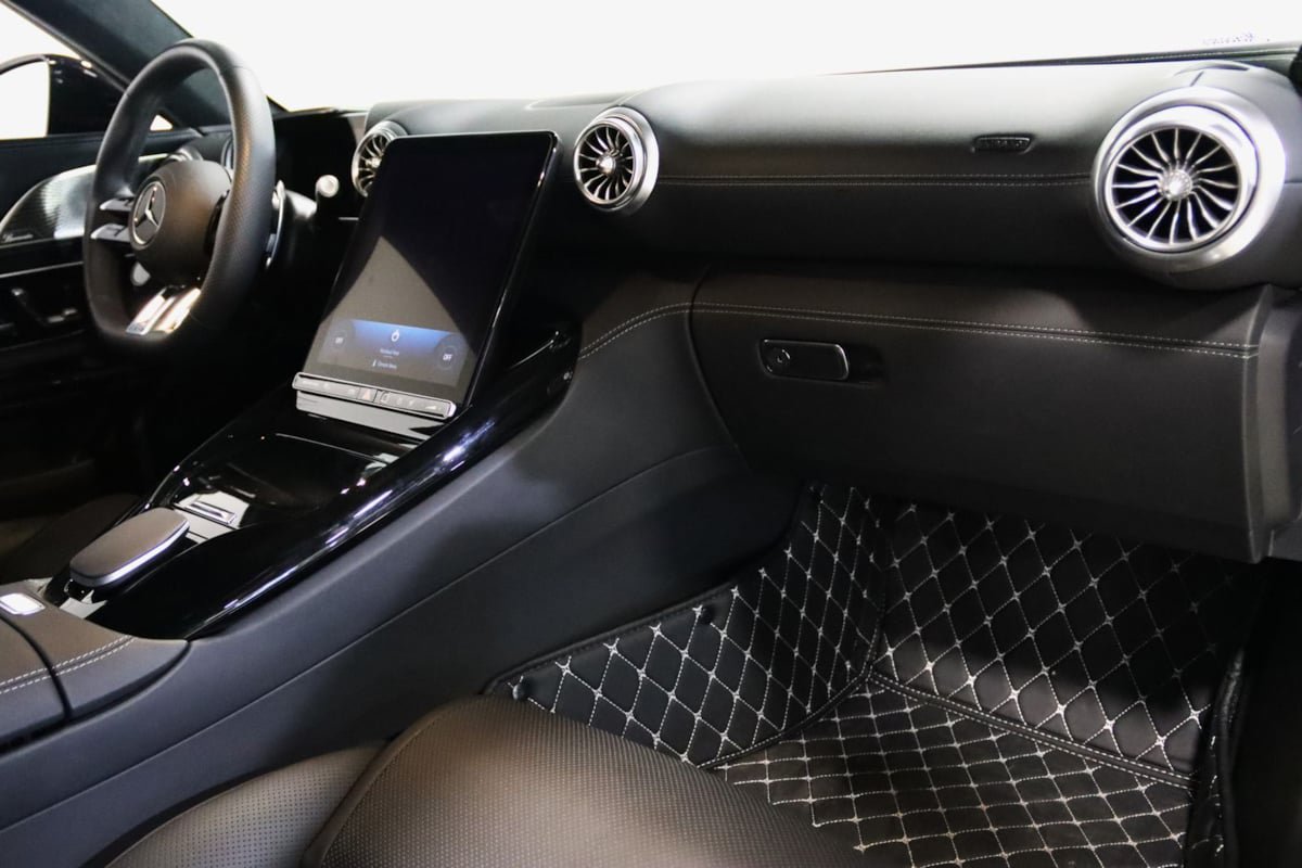 Used 2025 Mercedes-Benz AMG GT 63 image 82