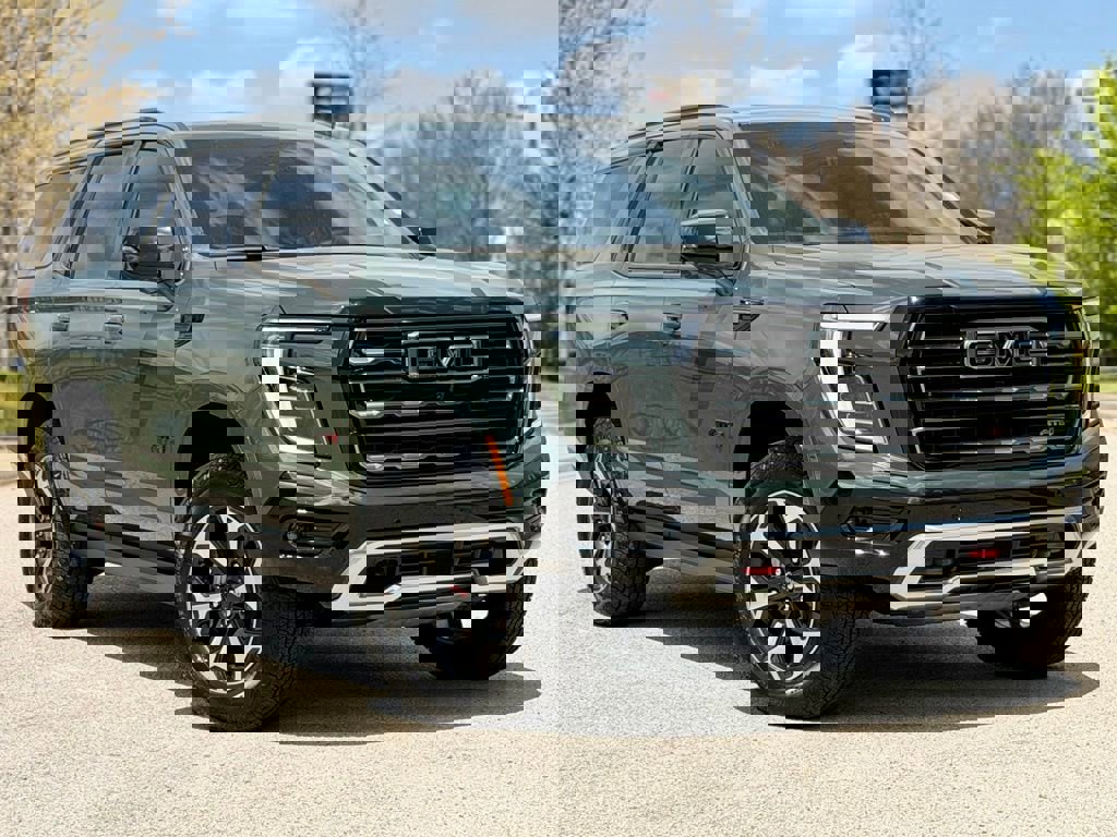 New 2026 GMC Yukon AT4 w/ AT4 Premium Plus Package image 2