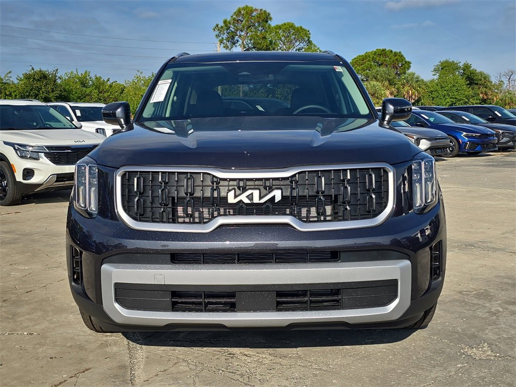 New 2025 Kia Telluride EX image 3