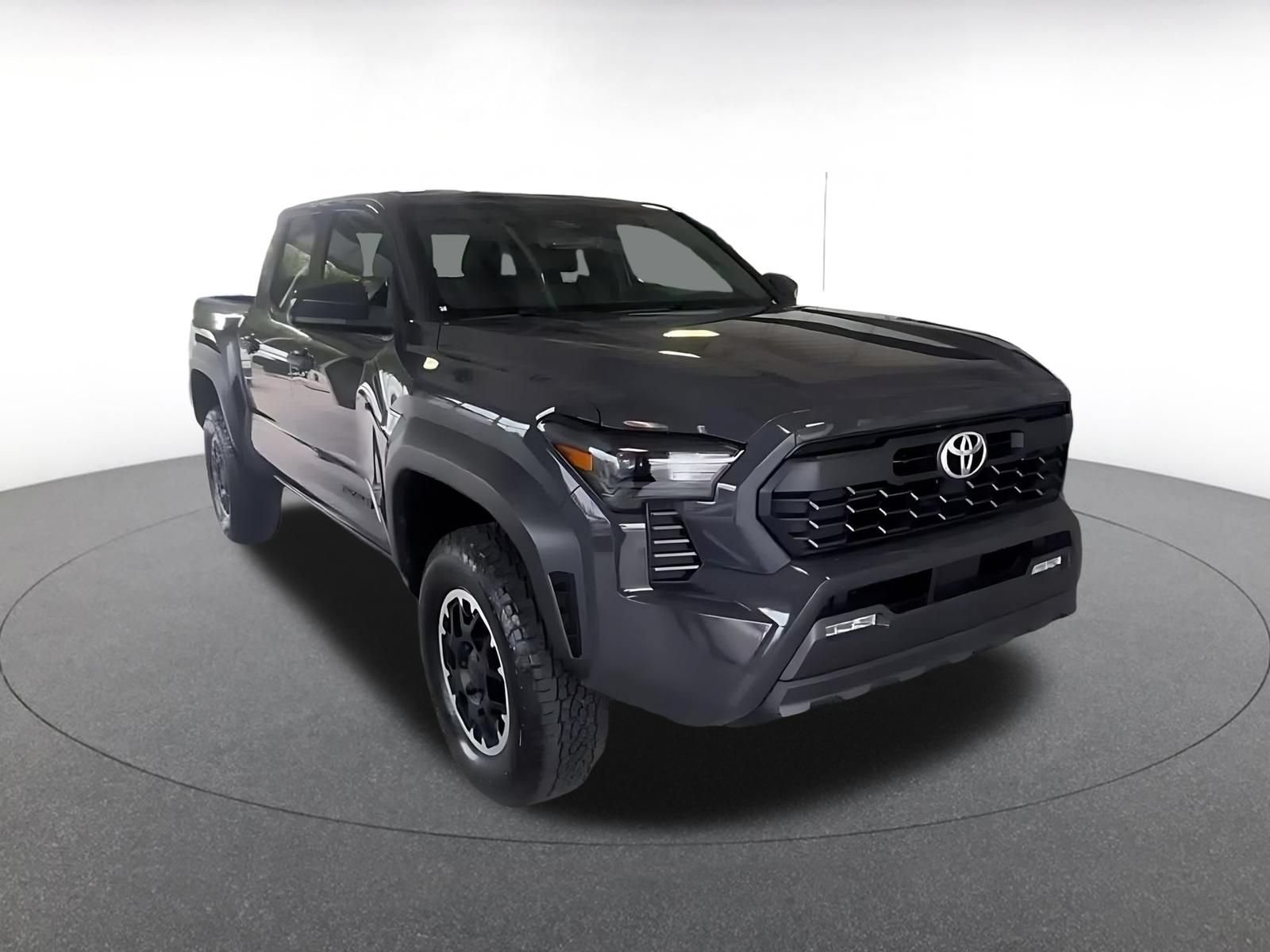 Used 2024 Toyota Tacoma TRD Off-Road AWD/4WD image 3
