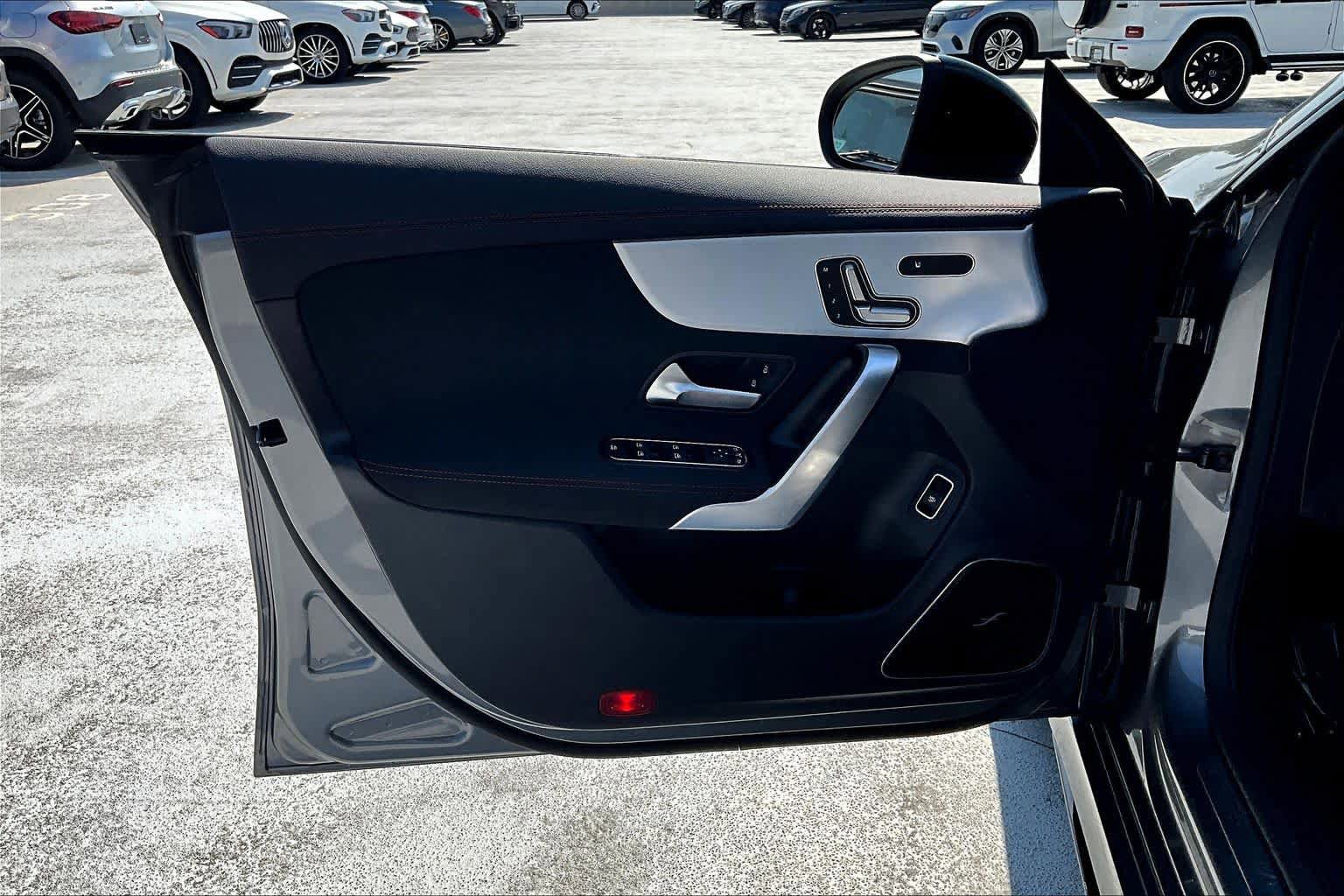 Used 2025 Mercedes-Benz CLA 35 AMG 4MATIC image 22