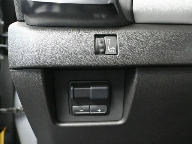 Used 2024 GMC Canyon AT4X image 36