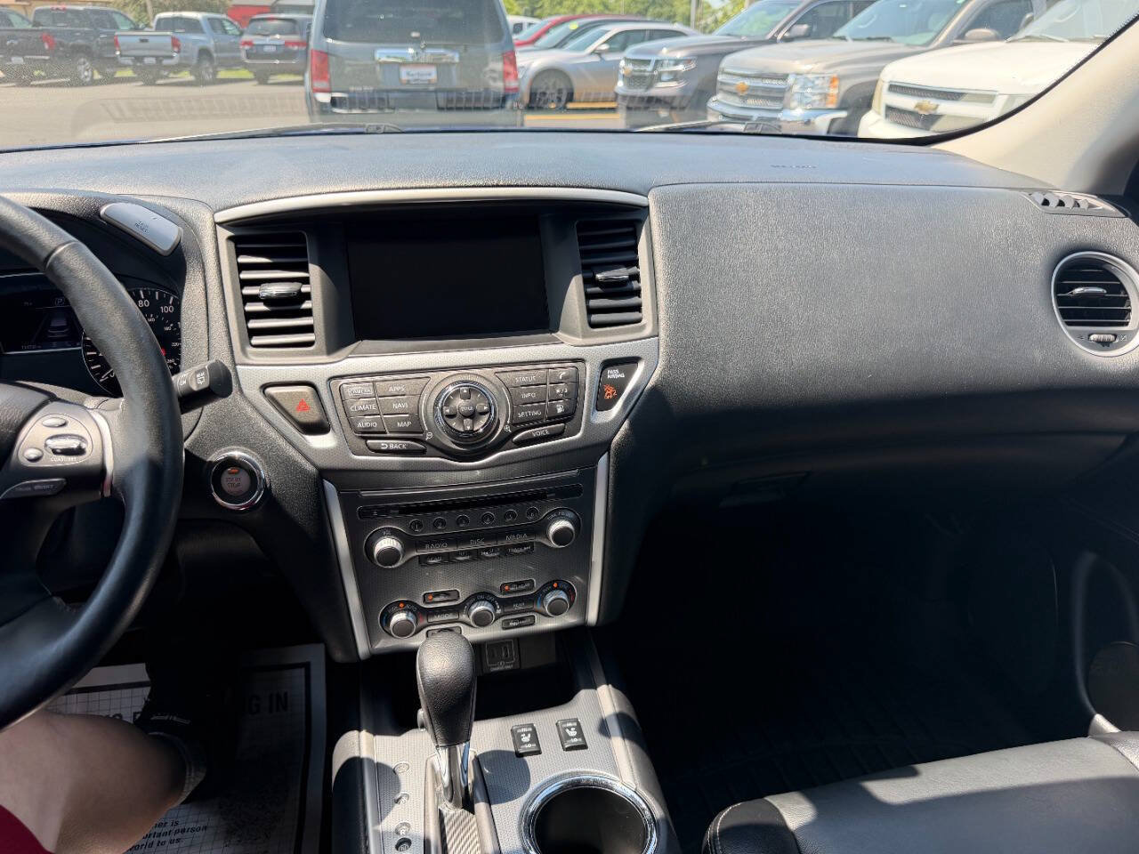 Used 2020 Nissan Pathfinder SL FWD image 30