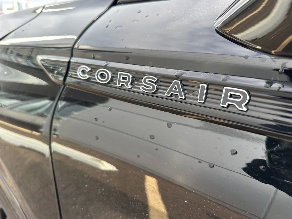 Used 2025 Lincoln Corsair Reserve w/ Jet Appearance Package image 20