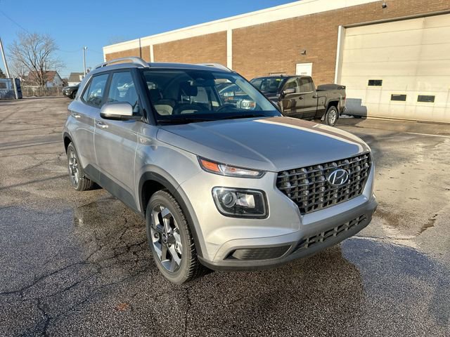 New 2025 Hyundai Venue SEL image 11