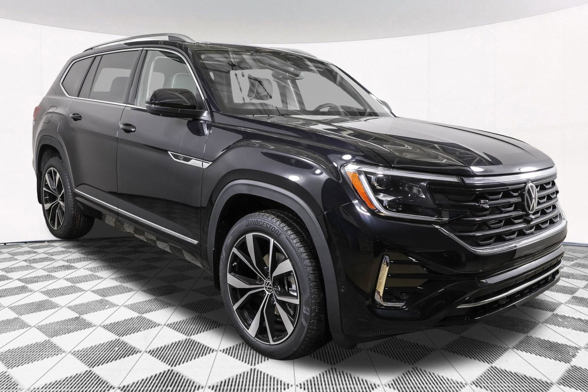 New 2026 Volkswagen Atlas SEL Premium R-Line image 9