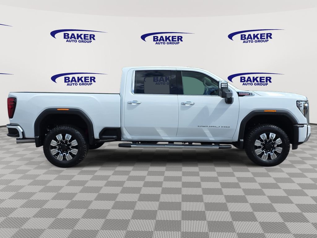 New 2026 GMC Sierra 3500 Denali w/ Denali Reserve Package AWD/4WD image 4