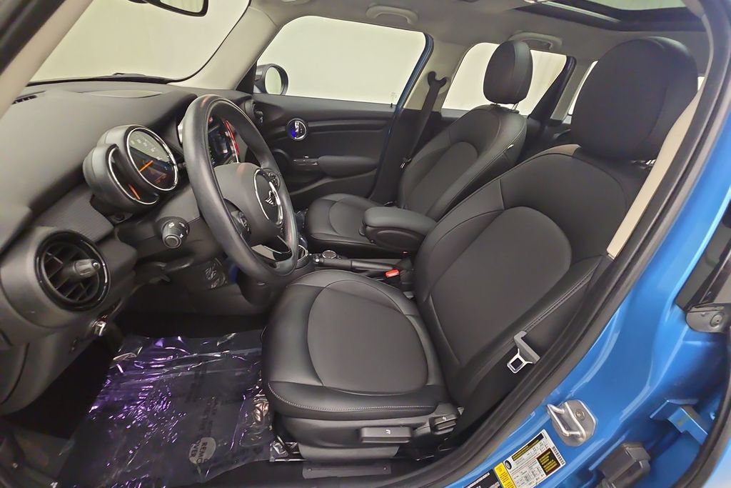 Used 2016 MINI Cooper 4-Door Hardtop FWD image 13