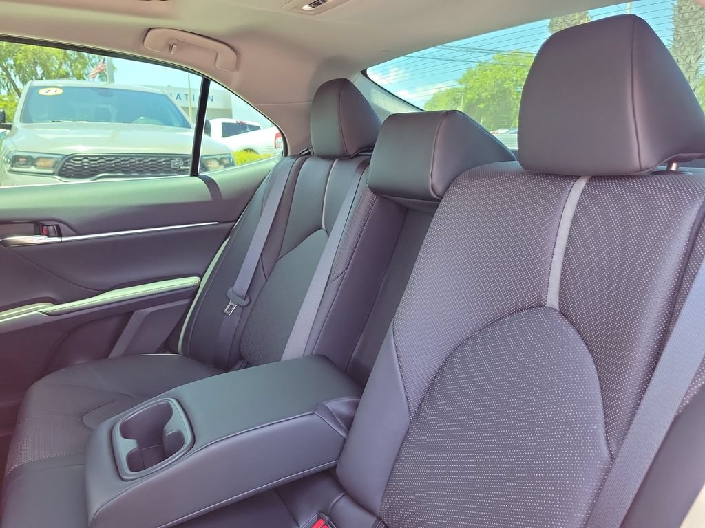 Used 2022 Toyota Camry XSE w/ Navigation Package FWD image 12