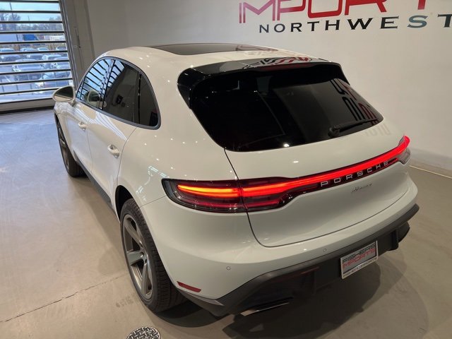 Used 2025 Porsche Macan Turbo image 12