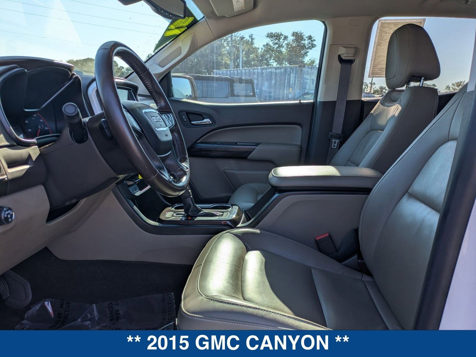 Used 2015 GMC Canyon SLT image 26