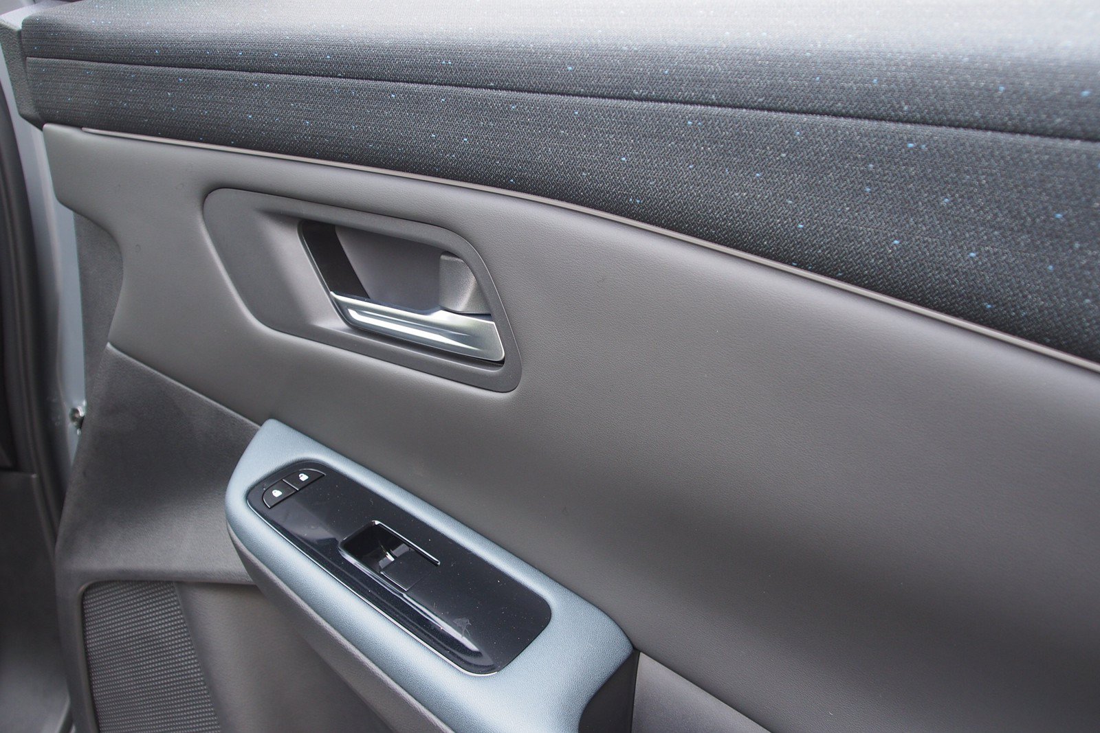 New 2026 Nissan Leaf Platinum+ FWD image 13