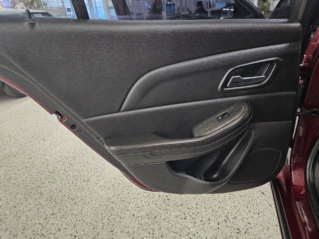 Used 2015 Chevrolet Malibu LT FWD image 34