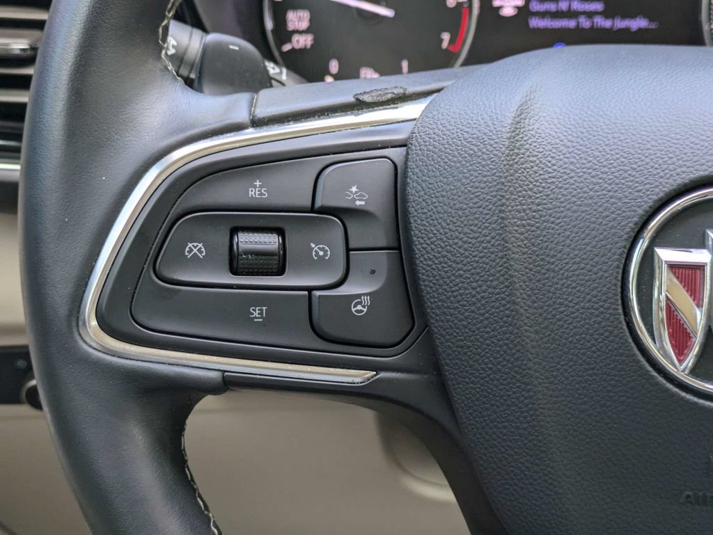 Used 2021 Buick Envision Avenir FWD image 27