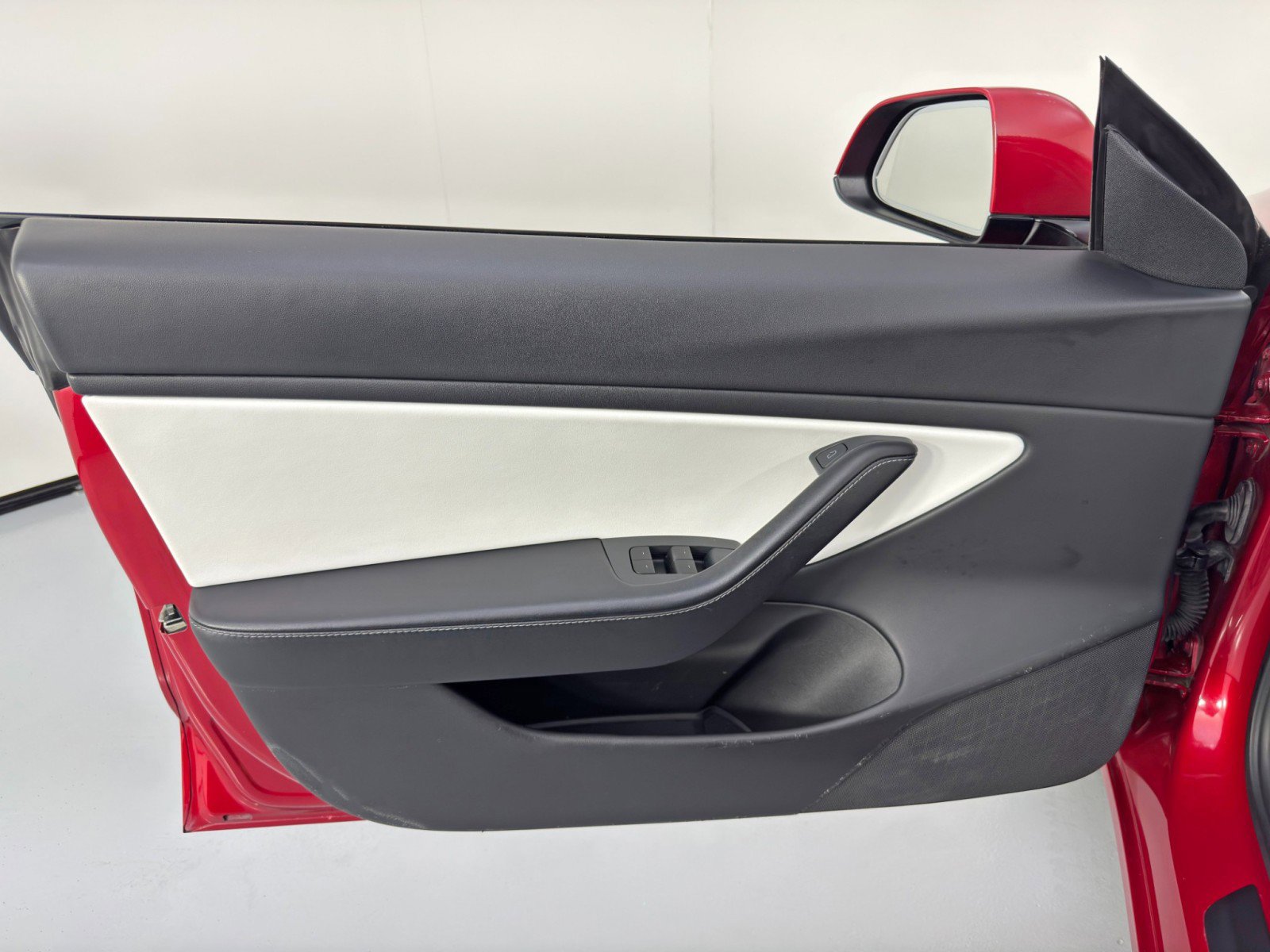 Used 2021 Tesla Model 3 Performance image 35