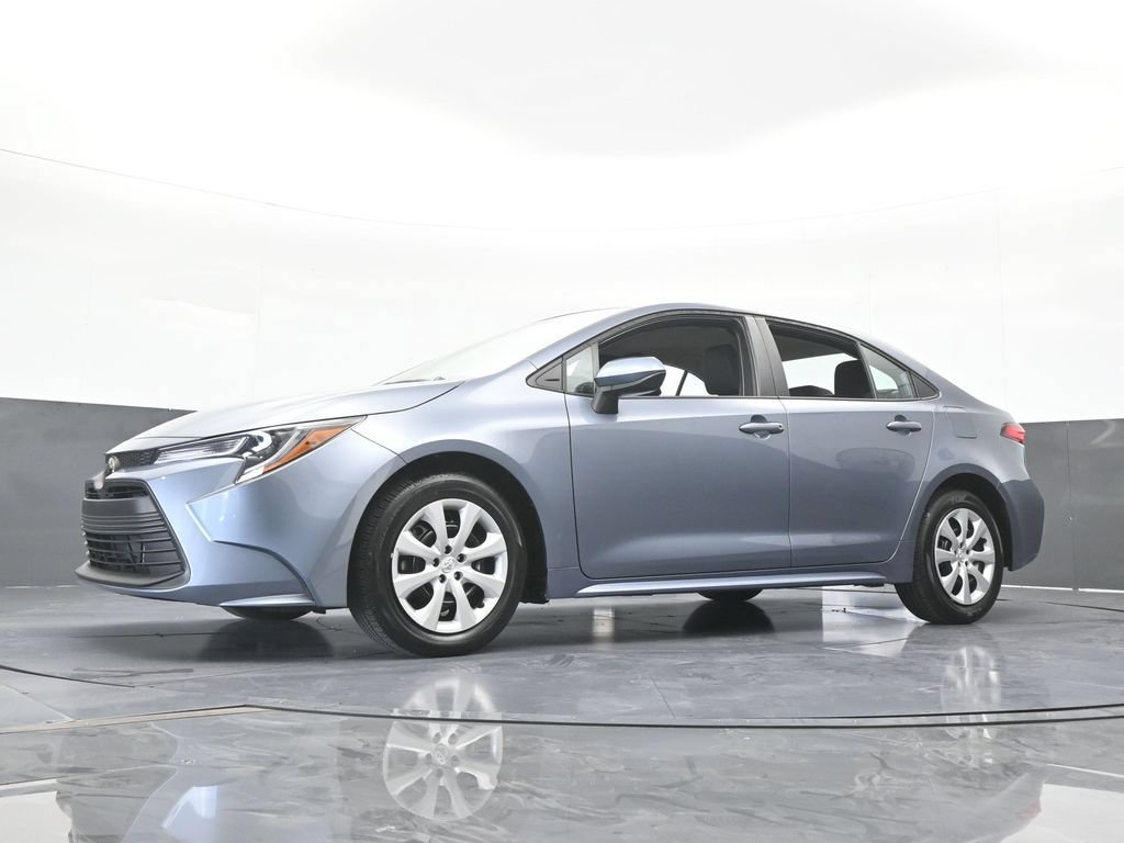 Used 2024 Toyota Corolla LE FWD image 47
