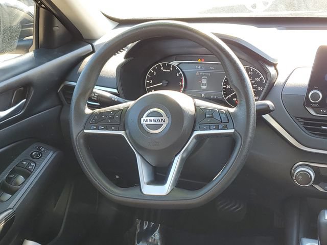 Used 2022 Nissan Altima 2.5 SV FWD image 24