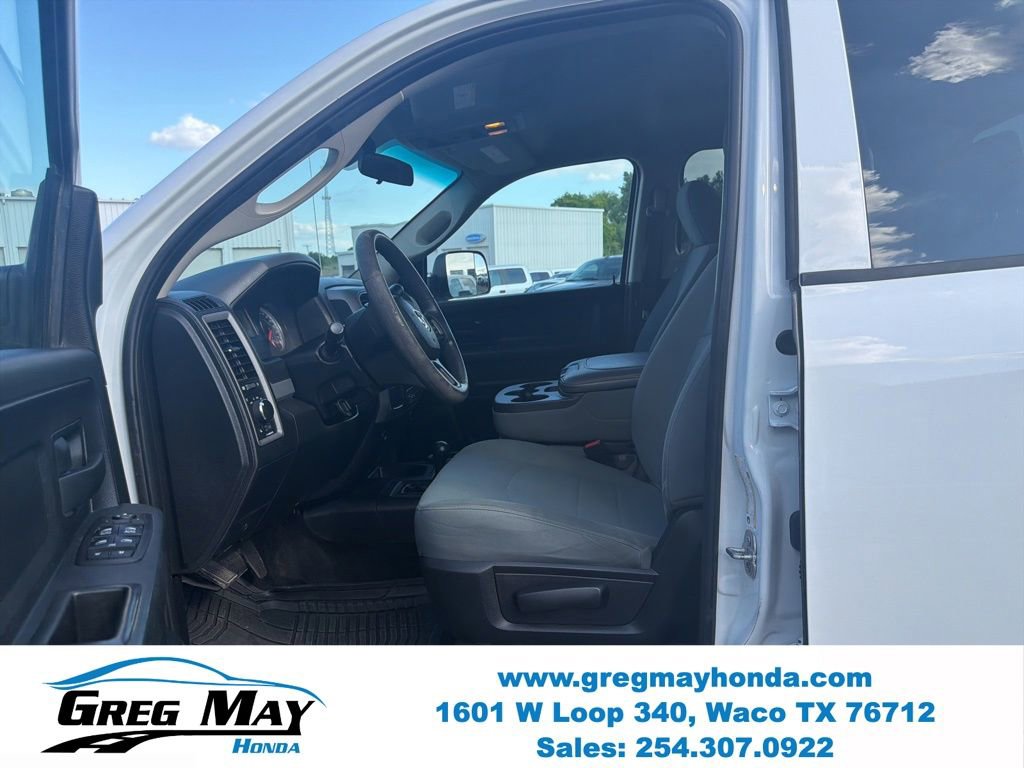Used 2018 RAM 2500 Tradesman w/ Chrome Appearance Group AWD/4WD image 10