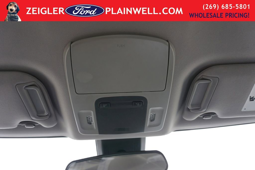 Used 2024 Toyota Camry SE image 29