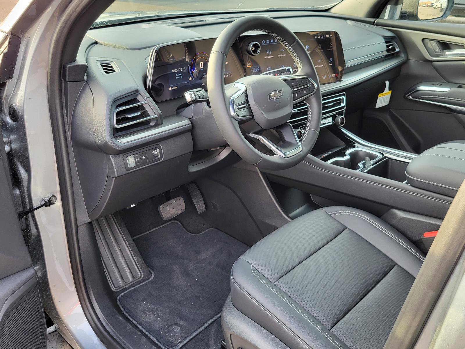 New 2026 Chevrolet Traverse LT image 14