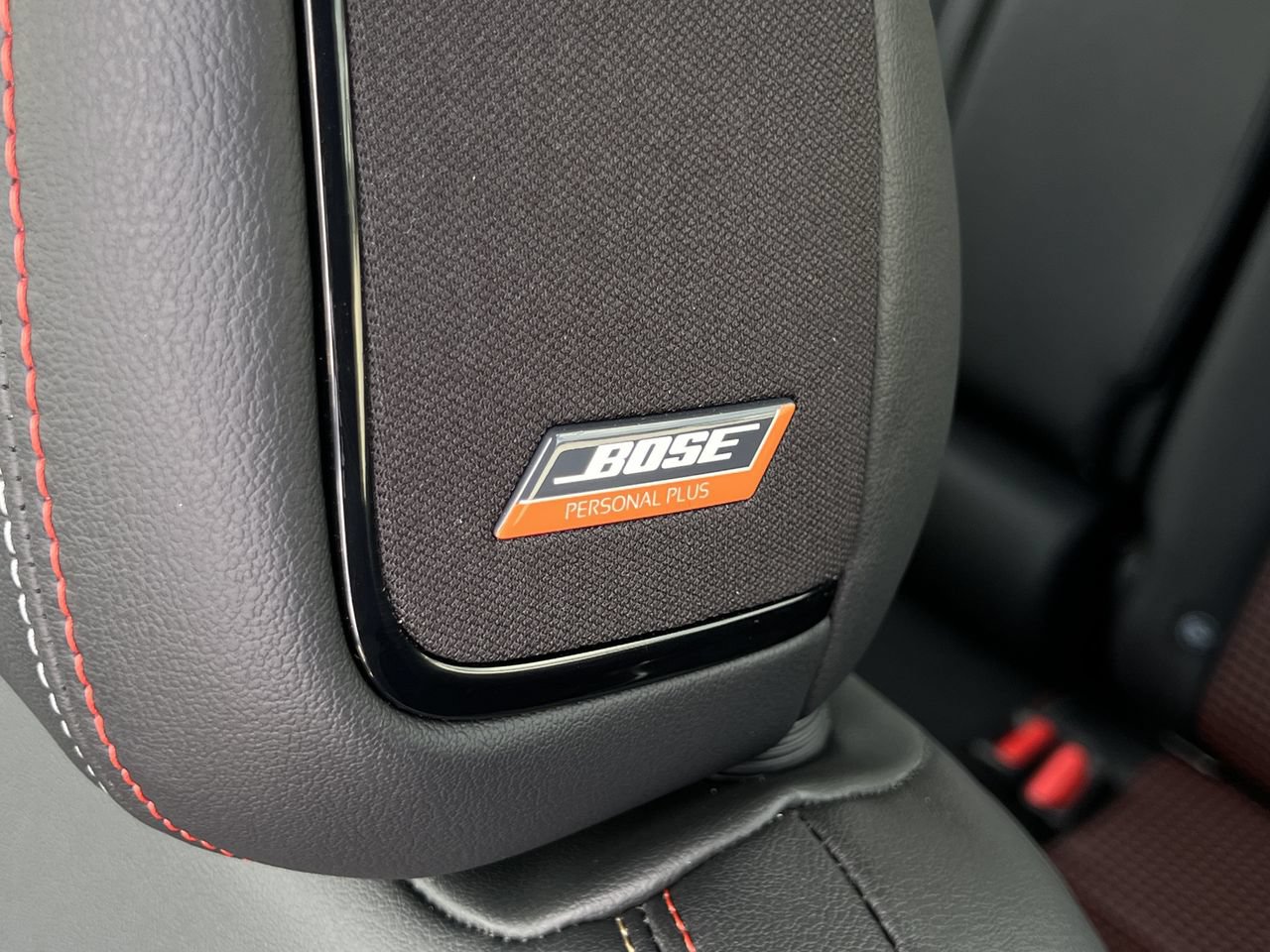 New 2026 Nissan Kicks SR w/ SR Premium Package FWD image 13