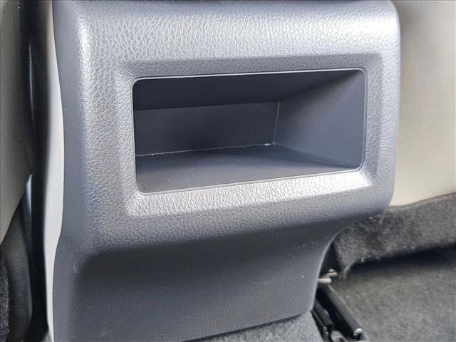 Used 2022 Toyota Camry SE FWD image 16