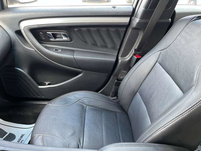 Used 2015 Ford Taurus SEL w/ Equipment Group 201A FWD image 25
