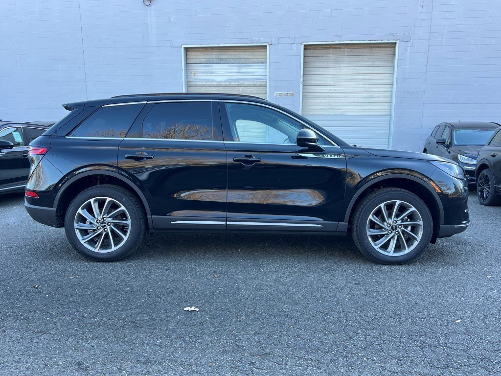 New 2026 Lincoln Corsair Premiere AWD/4WD image 3