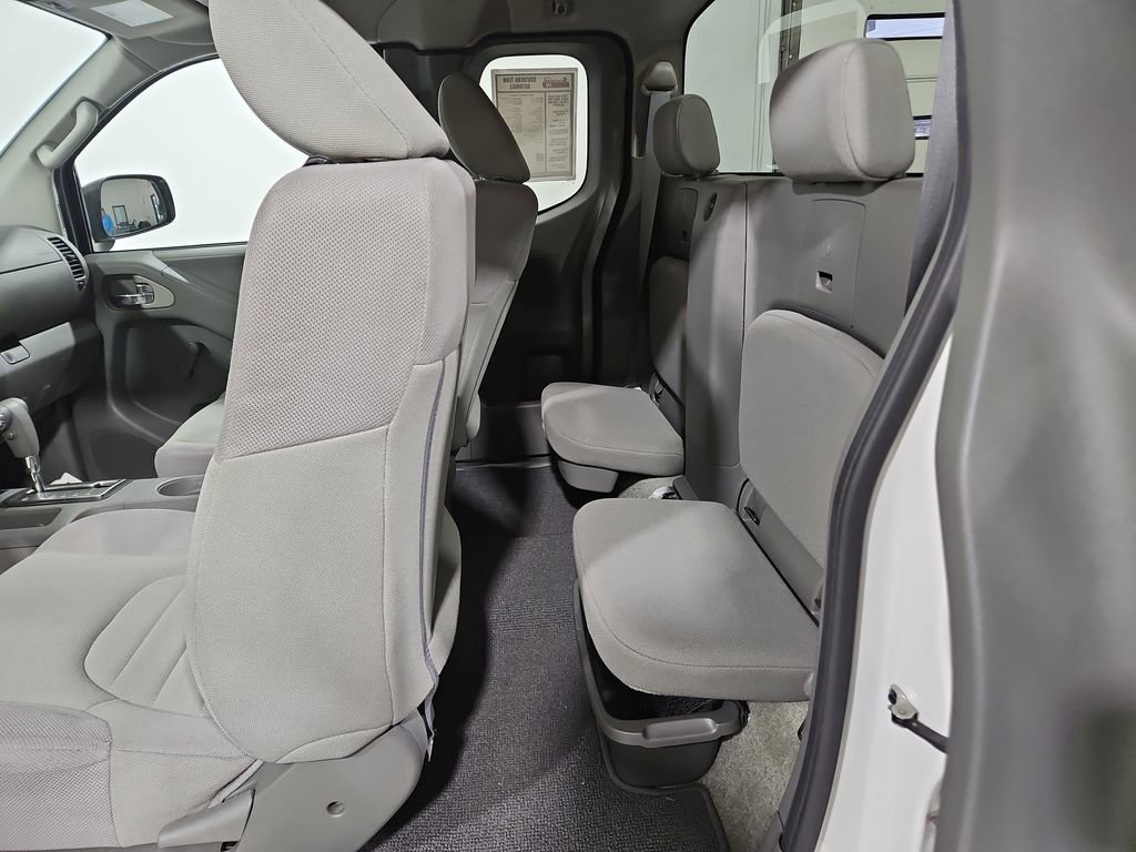 Used 2017 Nissan Frontier S image 22