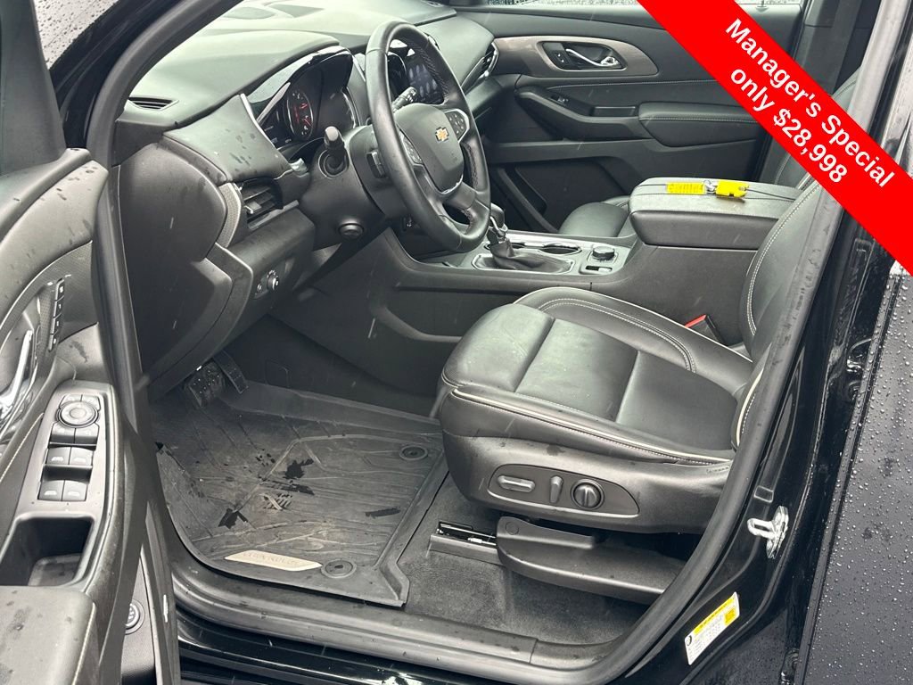 Used 2023 Chevrolet Traverse Premier image 10
