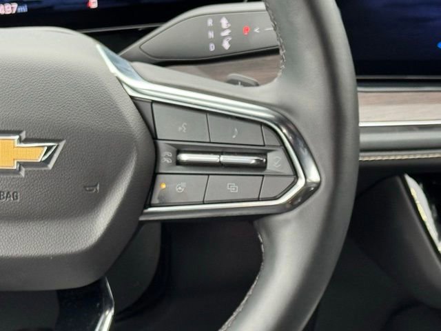 Used 2025 Chevrolet Suburban Premier image 28