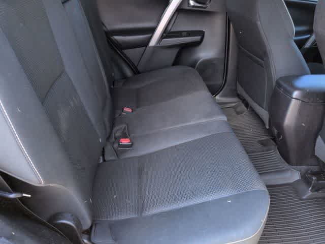 Used 2018 Toyota RAV4 XLE AWD/4WD image 21