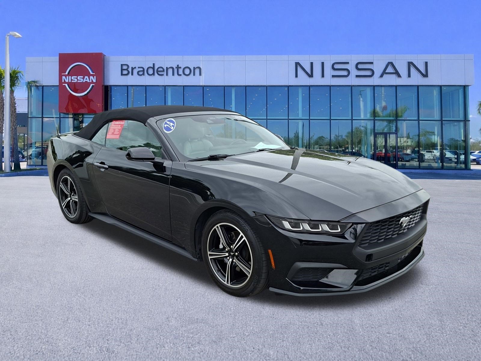 Used 2024 Ford Mustang Premium RWD image 3