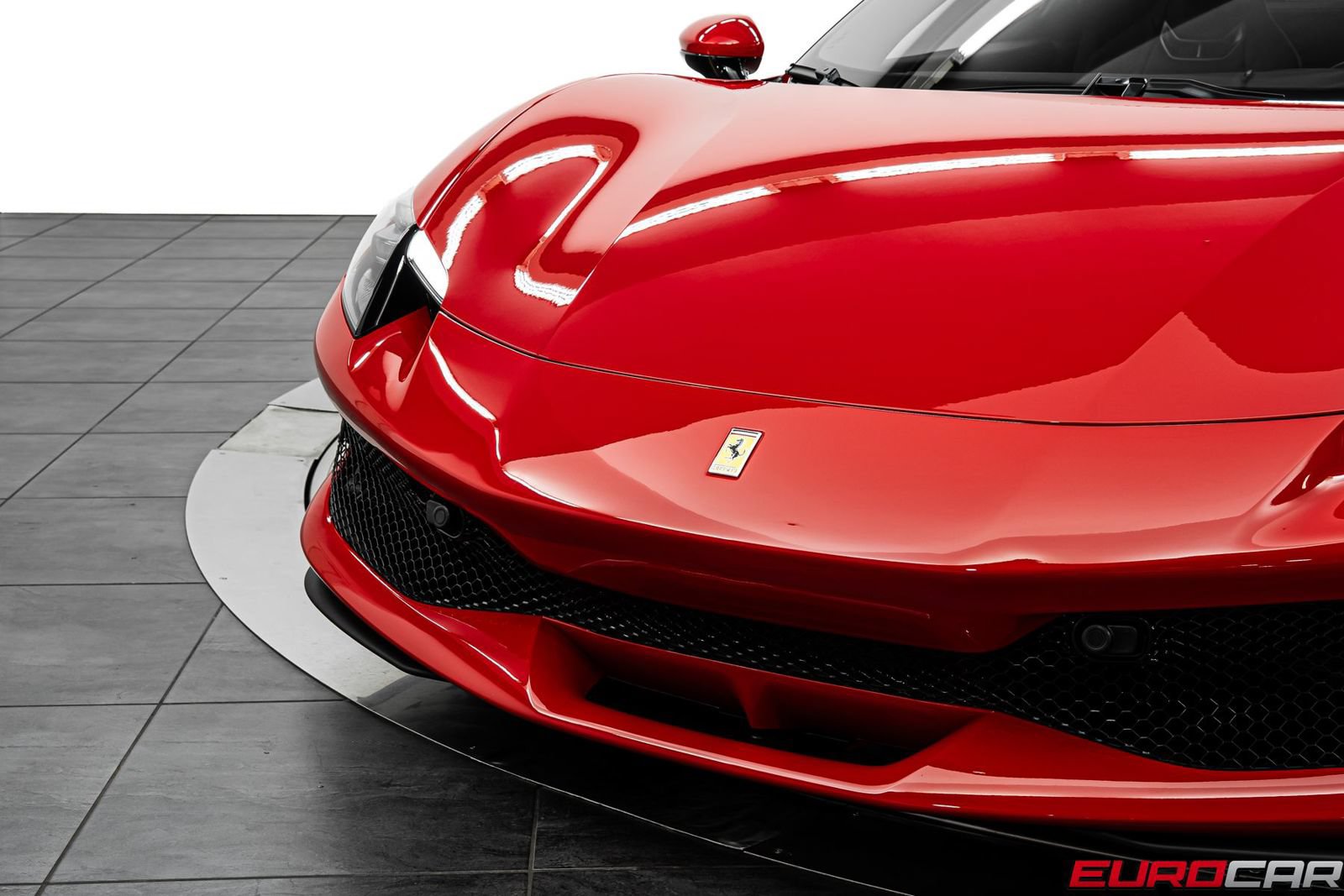 Used 2023 Ferrari 296 GTB RWD image 12