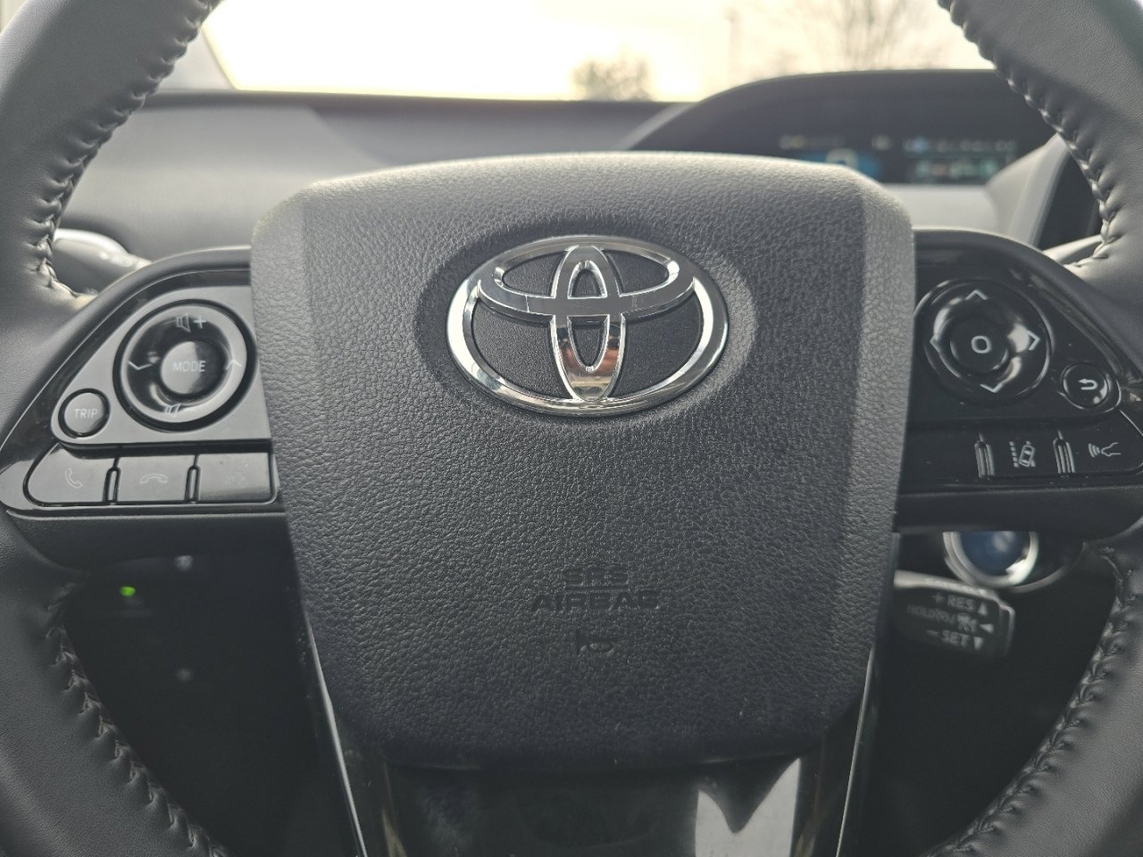 Used 2021 Toyota Prius Prime XLE image 29