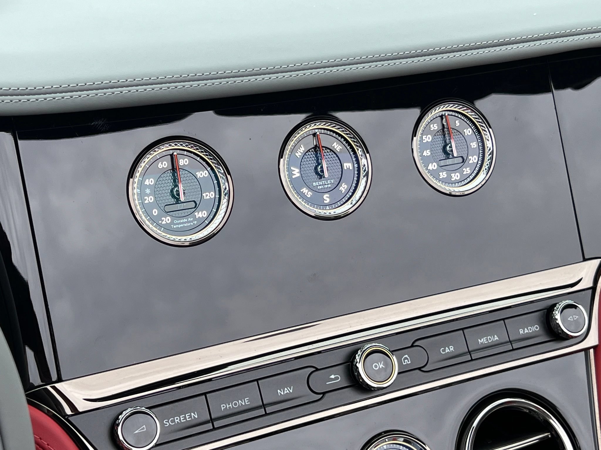 New 2026 Bentley Continental GTC AWD/4WD image 25