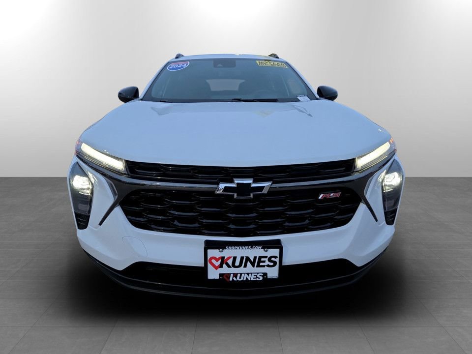 Used 2024 Chevrolet Trax RS w/ Sunroof Package image 4