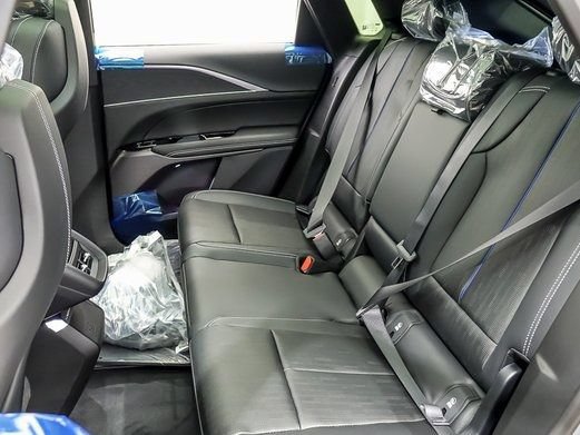 New 2025 Cadillac Lyriq Sport w/ LPO, Floor Liner Package AWD/4WD image 10