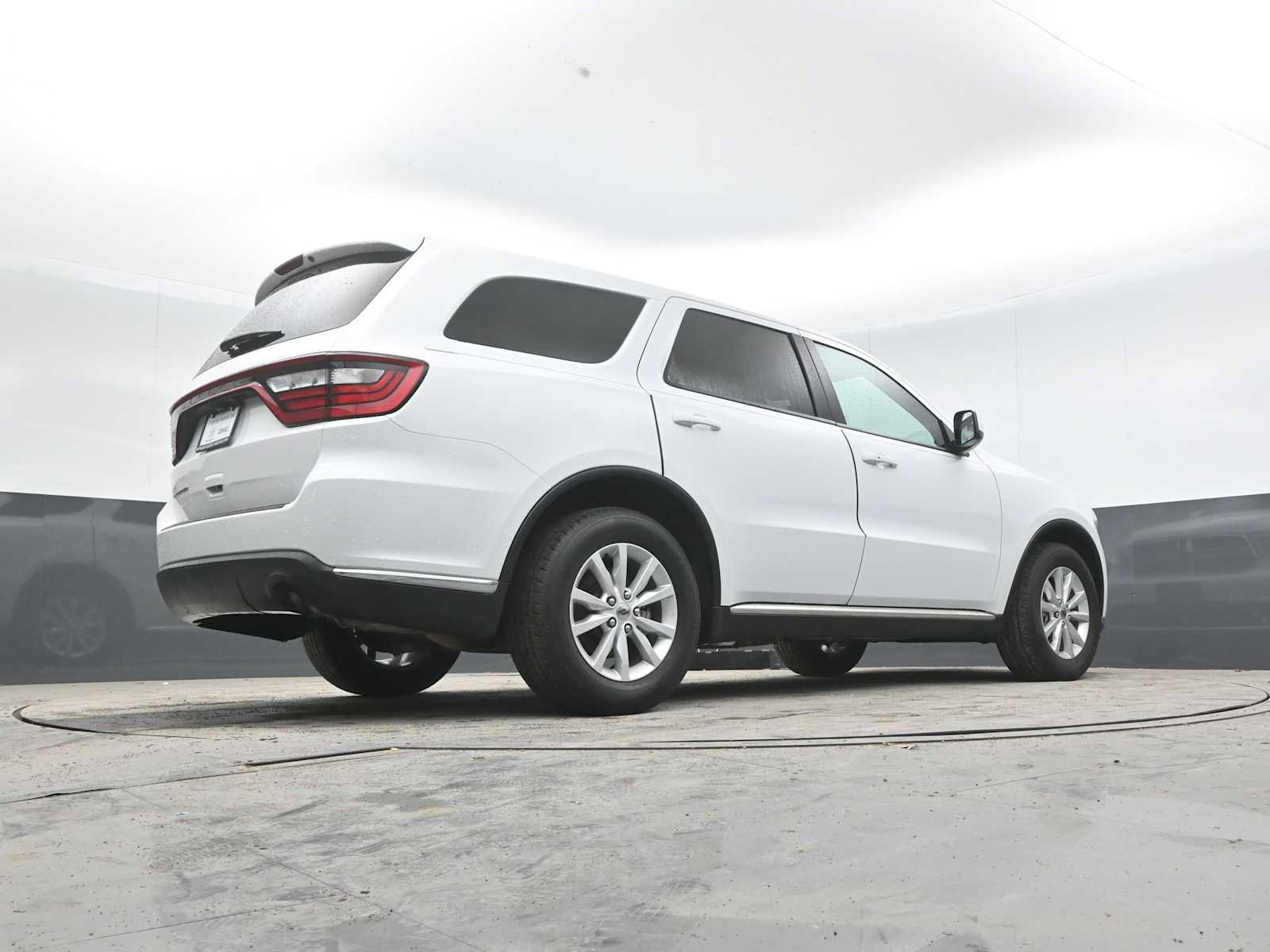 Used 2020 Dodge Durango SXT w/ 3rd Row Seating Group RWD image 48