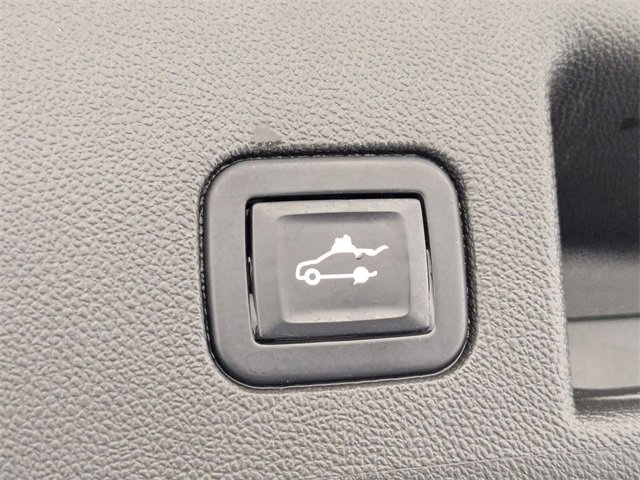 Used 2022 Chevrolet Equinox RS image 28